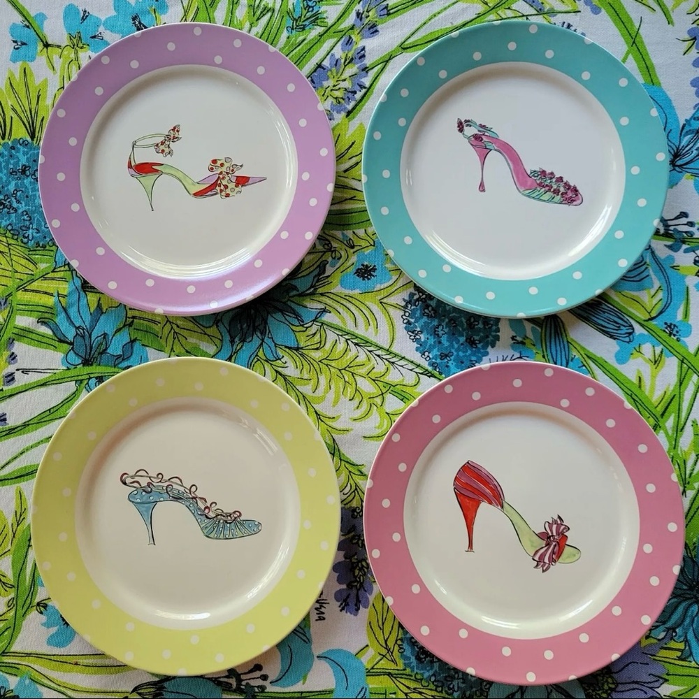 NIB ROSANNA Luncheon/Dessert/Salad Plate Set Painted Shoe Fetes Art
#1015249